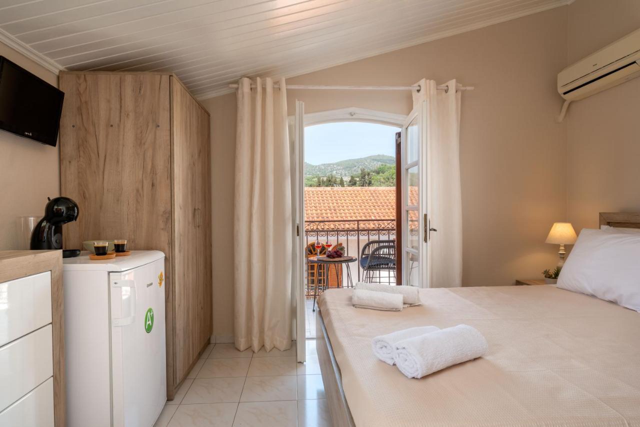 Esperides Ferienhaus Sívota